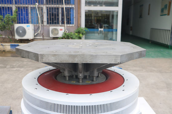 Компьютерное управление Электромагнитные батареи Вибрационная таблица испытательного оборудования для автомобилей