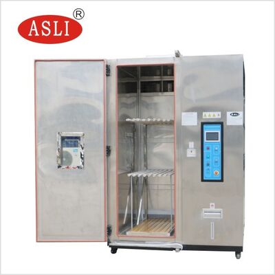 Вход в климатическую испытательную камеру. Большая температура и влажность для симуляции окружающей среды