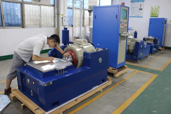 Система высокопроизводительного вибрационного шейкера с максимальной нагрузкой 300 кг и весом движущейся катушки 30 кг для комплексного вибрационного тестирования