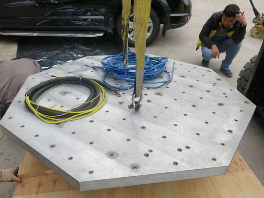 Электродинамический вибрационный стенд повышенной нагрузки с системой термо- и воздухонепроницаемости для проведения испытаний на механическую вибрацию и удар