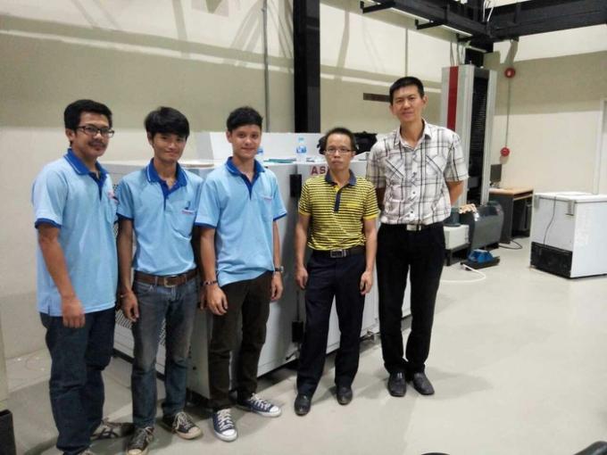 Прогулка в экологической камере теста влажности температуры 9